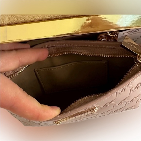 NWT Michael Kors logo debossed belt bag - Fawn color - Picture 3 of 6
